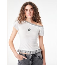 Koton Asimetrik Kayık Yaka Baskılı Slim Fit Kısa Kollu Fırfırlı İkili Tişört Ekru 6sal10938ık
