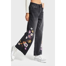 Itsbasic Kadın Koyu Füme Renk Çiçek Nakışlı Culotte Fit Tasarım Denim Jean
