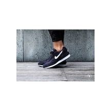 Nike Outburst Beyaz Kadın Spor Ayakkabısı Lacivert - Siyah