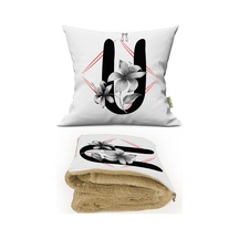 U Harfi Baskılı Kişiye Özel Dekoratif Yastık + Opsiyonel Battaniye