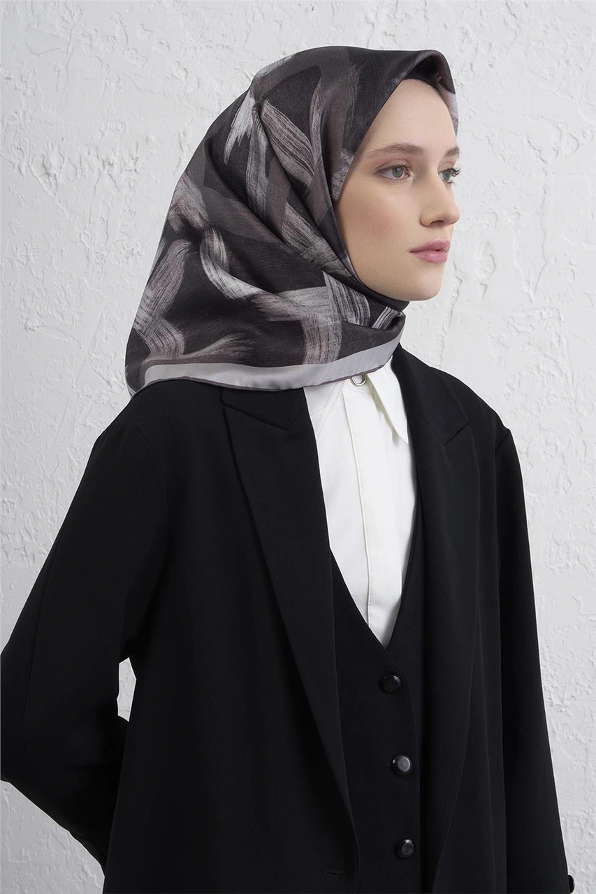 Armine Geometrik Desenli Saf İpek Twill Eşarp 9413d 84 Füme