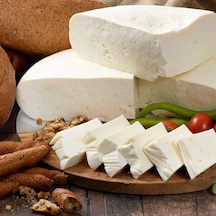Köy Peyniri 1 Kg - Sütün En Doğal Ve İşlenmemiş Saf Hali