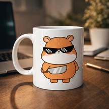 Cool Hamster Tasarımlı Porselen Kupa Model 81 Eğlenceli, Karizmatik Ve Enerji Dolu Kahve Kupası Çok Renkli