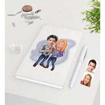 Kişiye Özel Sevgililer Karikatürlü Beyaz Defter Kalem Seti-50