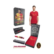Galatasaray Lisanslı Kırmızı Erkek T-shirt + Uçlu Kalem Set Ahşap Kutulu 104 Kırmızı