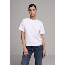 Colins Boxy Fit Yuvarlak Yaka Düz Kadın Beyaz Kısa Kol Tişört Cl1079037 Q1.v2 Wht Beyaz