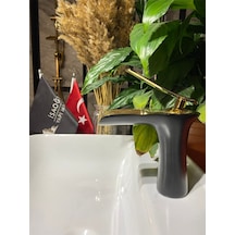 İsaoğlu Yapı Gold Siyah Lavabo Bataryası Şelale Musluk Doğal Naturel Akışlı Banyo Musluğu Gold