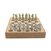 Büyük Boy Metal İngiliz Satranç Takımı Parlak Ve Rustik Desenli Sandıklı Mdf Tahtası 36x36x6 Cm.