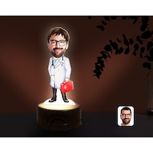 Kişiye Özel Erkek Acil Tıp Teknisyeni Karikatürlü Dekoratif 3D Bi Çok Renkli