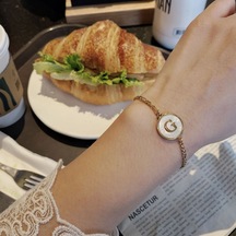 Jzcat Moda Titanyum Bileklik 26 İngilizce Eşleşen Harfler Yuvarlak Etiket Bileklik-g Altın