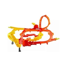 Hot Ones Turbo Oyun Parkuru, 1:64 Ölçekli 2 Araç Ve Kolayca Birleştirilebilen Pistle Başa Baş Yarış Ve Akrobasi, Jfh35