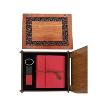 4 Adet Ahşap Kutulu Kırmızı Deri Defter Ve Anahtarlık Set Ahşap Kutu, Kırmızı Deri Tasarım, Kişiye Özel Promosyon, Notebook Keychain 1