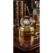 Mobgift 360 Derece Dönen Sarı Led Işıklı Gold Standlı Usb'li Toz Bulutu Cam Küre Çok Renkli