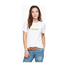 Cyberpunk Baskılı Beyaz Kadın Tshirt (534653611)