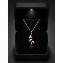 Çekirdekjewelry Işıklı Hediye Kutulu Rose Gold Siyah Gül Kolye Zarif Yaprak Detaylı Kadın Kolyesi 925 Ayar Gümüş Pembe