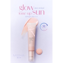 Missha Glow Skin Tinted Tone-Up Sun Pürüzsüzleştirici Aydınlatıcı ve Ton Eşitleyici Güneş Kremi SPF50+ Pa++++ 30 ML