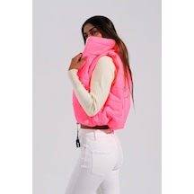 Keyifli Moda Kadın Pembe Sırtı Taş İşlemeli Dik Yaka Kısa Şişme Yelek-pembe Pembe