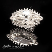 Sky Diamond Etrafı Pırıltılı Taşlarla Süslenmiş Mekik Montür Vidalı Küpe Gümüş