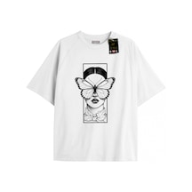 Tarzsokak Beyaz Oversize T-shirt Çerçeveyüzkelebek Özel Tasarım