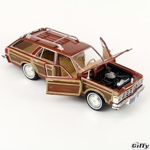1979 Chrysleer Lebaron Town & Country Die Cast Model Klasik Araba 1:24 Ölçek Koleksiyon Kutulu Metal