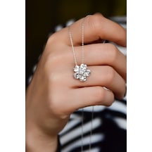 Papatya Silver 925 Ayar Gümüş Rodyum Kaplama Beyaz Taşlı Mine Çiçeği Kadın Kolye