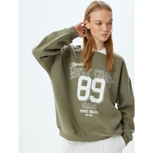 Koton Polo Yaka Sweatshirt Oversize Slogan Baskılı Şardonlu Haki 5wal10174ık Haki