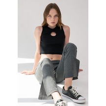 Siyah Yaka Detaylı Fitilli Crop Örme Bluz Siyah