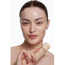Kırışıklık Karşıtı Nemlendirici Spf30 Parlak Bitişli Fondöten Care Enhancer 804 Pale Ivory