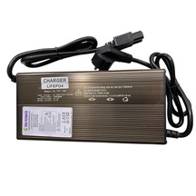İpa Power 15s 54.75 Volt 10 A. Lifepo4 Batarya Şarj Cihazı Siyah