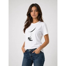 Wear Vexel Kadın Astronot Ay Temalı Tişört Kısa Kol Yazlık Bisiklet Yaka T-shirt - Beyaz Çok Renkli