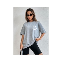 Medinenur Gülen Yüz Baskı Unisex Tişört Gri