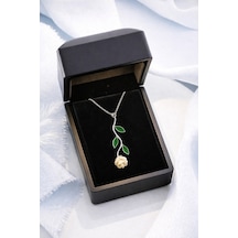 Çekirdekjewelry Beyaz Gül Detaylı Rose Gold Kolye Zarif Tasarım Hediyeışıklı Kutusunda 925 Ayar Gümüş Gri