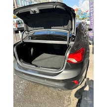 Ford Focus 5 Sedan İnce İstepne Cepli Bagaj Havuzu 2018 Ve Sonras