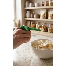 4'lü Parmak Arası Cips Tutucu Chopstick - Klavye Mouse Kirletmeyen Aparat Yeşil
