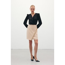 Sateen Zincir Aksesuarlı Mini Etek - Bej-135993 Bej