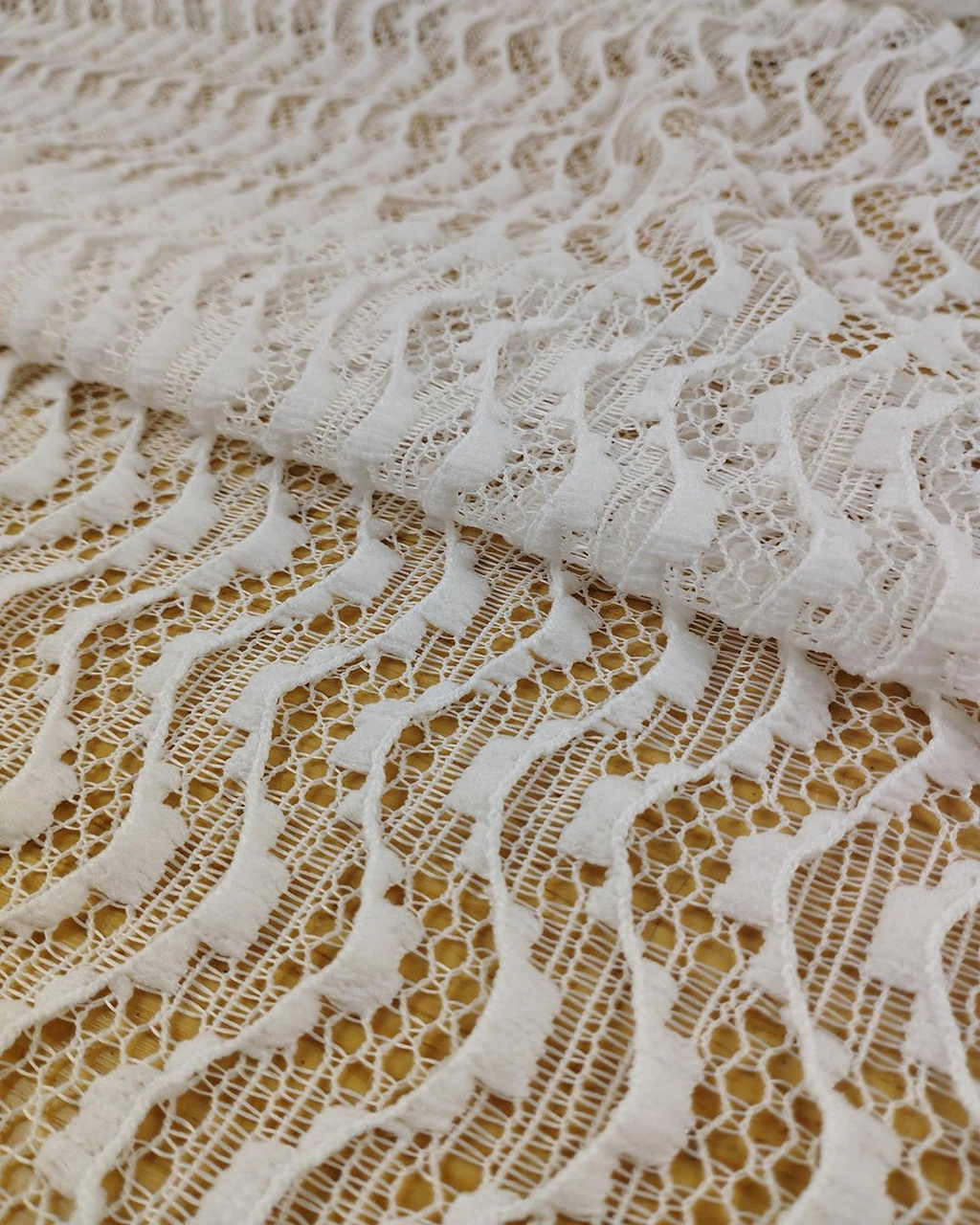 Pamuk Sentetik Karışık Dantel Ekru Renkte En 150 Cm X Boy 180 Cm -2441