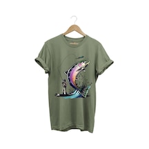 Balık Avı Baskılı Fishing Olta İle Balık Tutmak Turna Levrek Balığı Regular Fit %100 Pamuk Tişört Haki