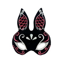 Siyah Renk Kırmızı Beyaz Simli Siyah Süet Kaplama Tavşan Maskesi 18x16 Cm - Rxlu-389833 18