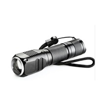 F-82 T6 Led Zoomlu 2000 Lm Yüksek Işık Şarjlı El Feneri