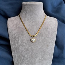 Kırmızı Sanat Evi İncili Kalp Uçlu Love Yazılı Çelik Zincir Kolye