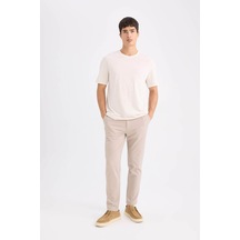 DeFacto Tailored Fit Normal Kesim Düz Paça Her Yöne Esneyen Yazlık Kumaş Pantolon C7508AX25SPBG755