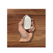 Togg T10x Uyumlu Anahtar Koruma Kılıfı Beyaz / Altın Detaylı