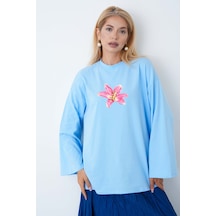 Medinenur Kadın Lily Çiçeğ Baskılı Uzun Kollu Oversize Body Mavi