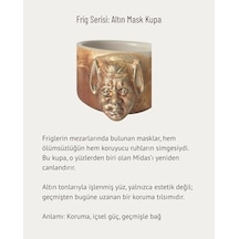 El Yapımı Seramik Dekoratif Kupa Antik Altın Mask Detaylı Kupa - Frig Serisi Altın Mask Kupa Açık Ahşap
