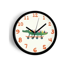 Kaykay Yapan Sevimli Timsah Çocuk Odası Modern Duvar Saati - 30cm - Önü Camlı Siyah Kasa-jh0209 Siyah