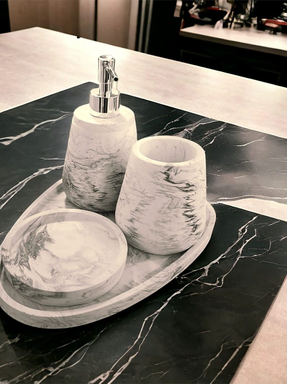 4'lü Mermer Desen Beton Banyo Seti Sıvı Sabunluk Diş Fırçalığı Aksesuar Takım Gri