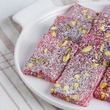 Bulutlar Kuruyemiş Antep Fıstıklı Narlı Cezerye 2000 Gr