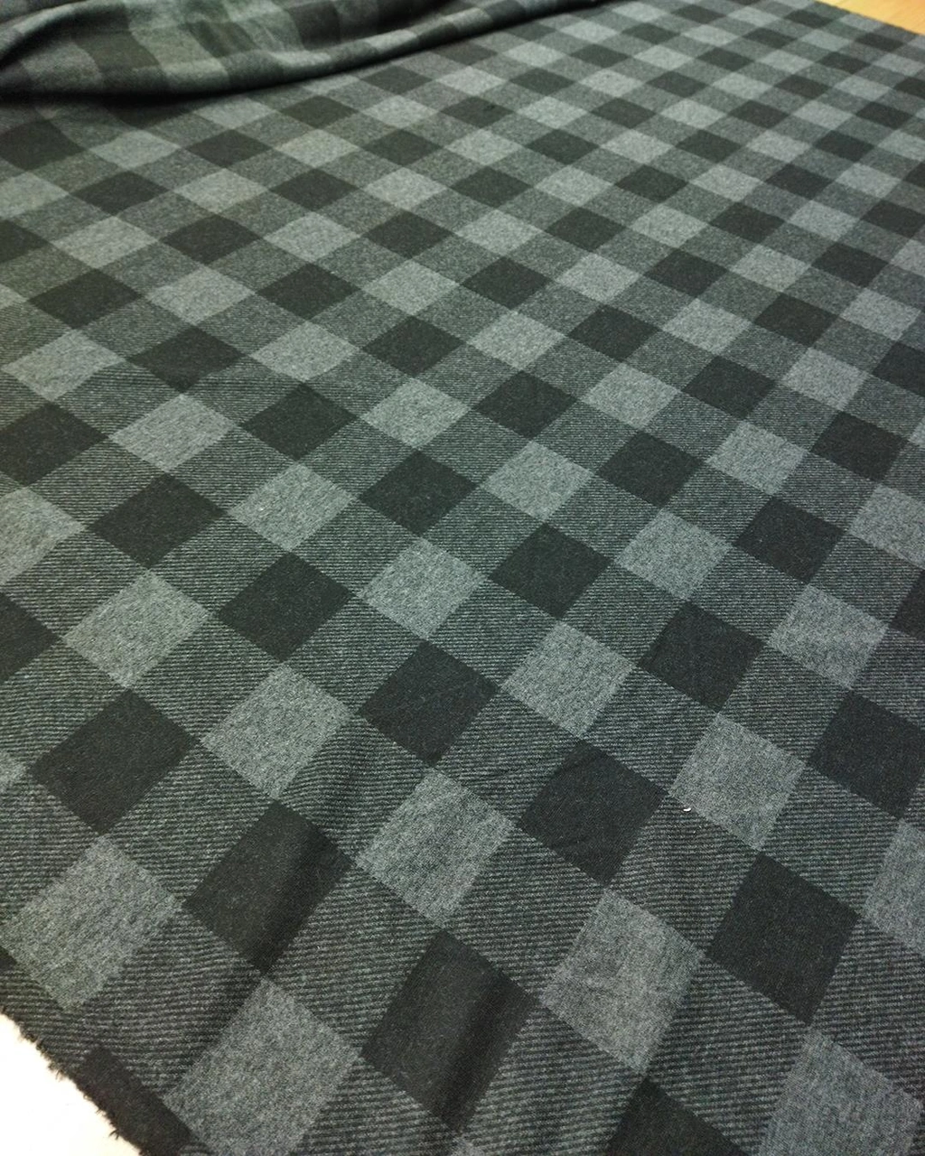 Jakarlı Örme Yumuşak Gri Siyah Kare Desenli En: 130 Cm-1023 Renkli