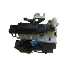 Kango Sürgülü Kapı Kilidi Sol Motorlu 8200051735 --
