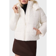 Guess New Daisy Suya Dayanıklı 4g Logolu Kapüşonlu Mont W6bl56w4195 Kadın Mont W6bl56 W4195 G012 Beyaz